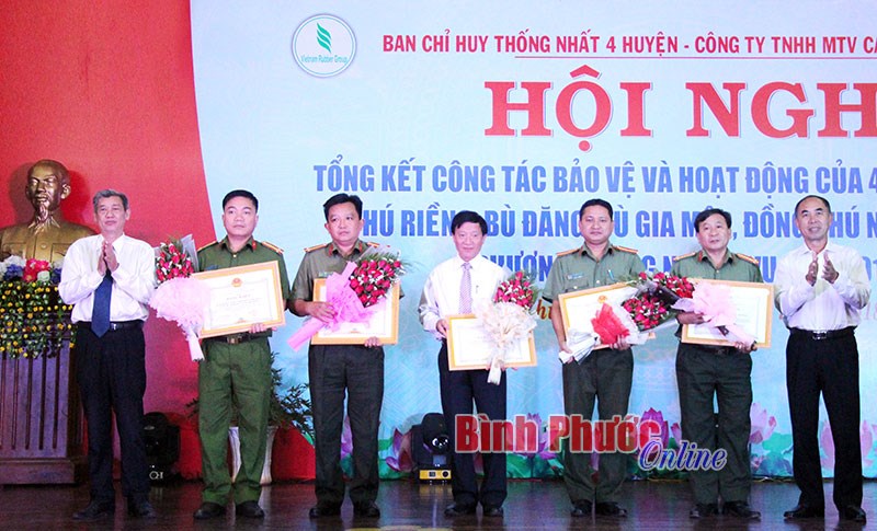 Xử lý nghiêm hành vi trộm mủ cao su