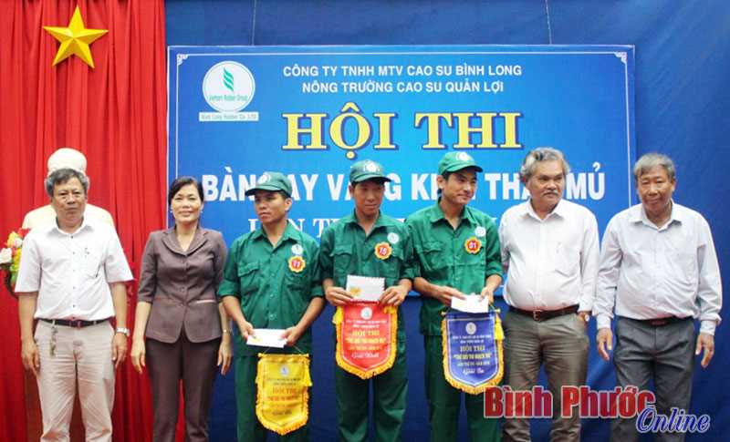 30 thí sinh tham gia hội thi “Bàn tay vàng” Nông trường Quản Lợi
