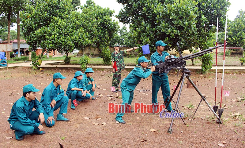 Đồng Xoài xây dựng lực lượng dân quân tự vệ vững mạnh