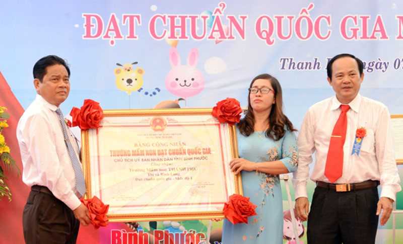 Trường mầm non Thanh Phú đón bằng công nhận chuẩn quốc gia