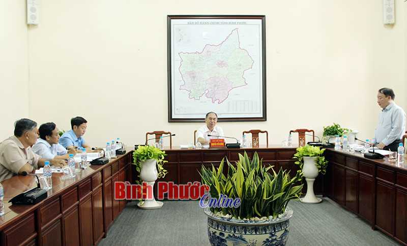 Phó chủ tịch UBND tỉnh làm việc với lãnh đạo Ban Dân tộc và Sở LĐ-TB&XH