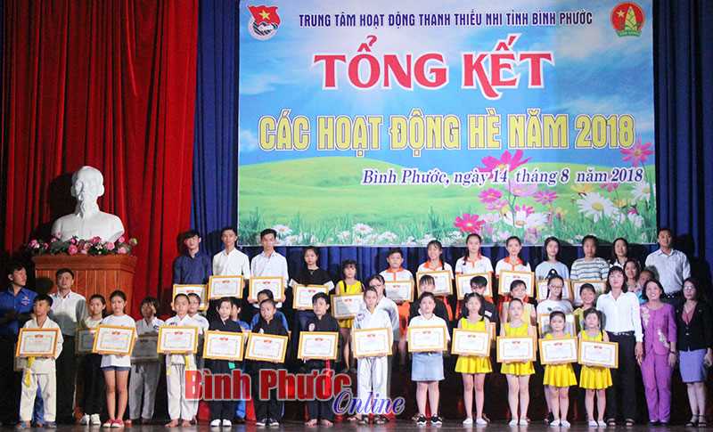 600 thanh thiếu nhi được cấp chứng nhận hoàn thành khóa học năng khiếu