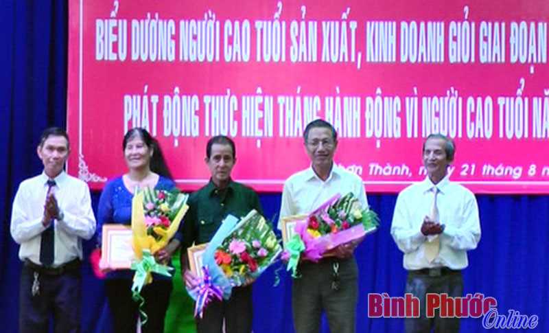 Chơn Thành biểu dương người cao tuổi sản xuất - kinh doanh giỏi