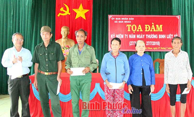 Các hoạt động kỷ niệm 71 năm Ngày thương binh - liệt sĩ
