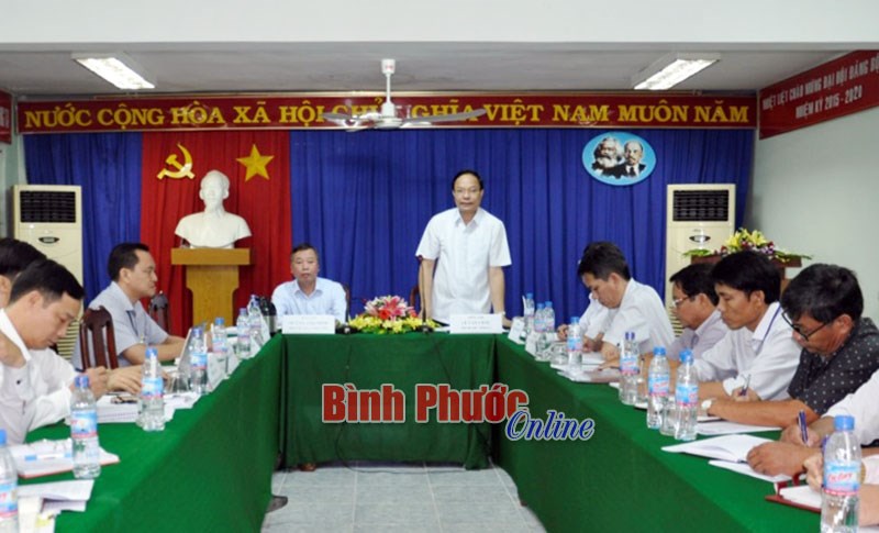 Phó bí thư Tỉnh ủy Lê Văn Châu làm việc với Sở Tài nguyên - Môi trường