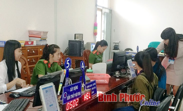 Xây dựng các mô hình chính quyền thân thiện, phục vụ nhân dân