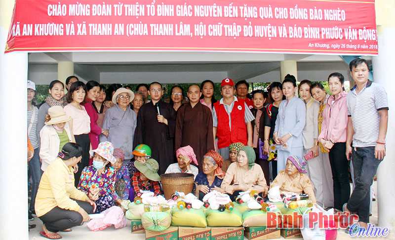 Công đoàn Báo Bình Phước vận động 200 phần quà tặng hộ nghèo