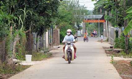 Hoàn thành đầu tư xây dựng đường giao thông nông thôn vào năm 2020