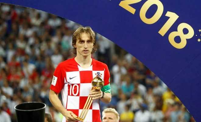 Thủ quân Croatia Luka Modric giành danh hiệu Quả bóng vàng