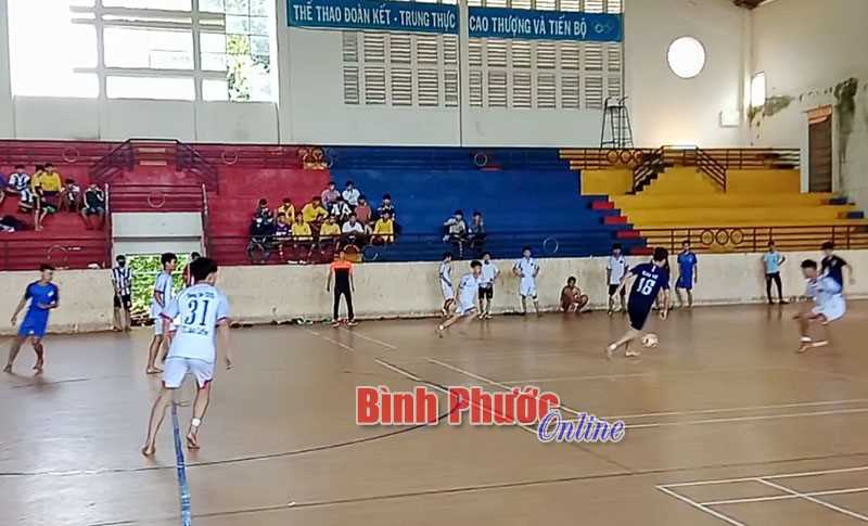 Bù Đăng khai mạc giải bóng đá học sinh THPT lần 1/2018