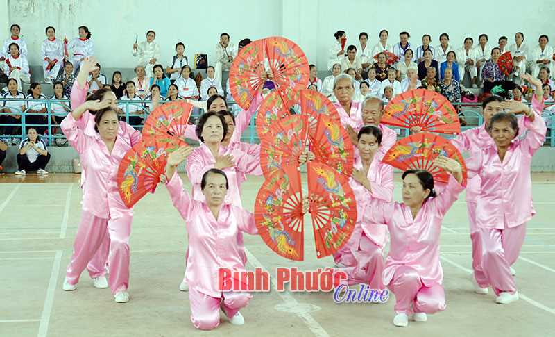 Người cao tuổi Phú Đức sống vui, khỏe