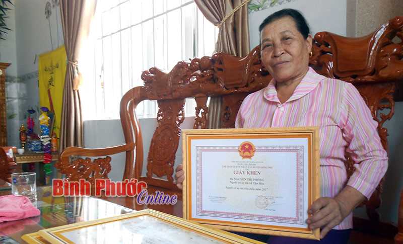 Người phụ nữ Tày có uy tín trong cộng đồng