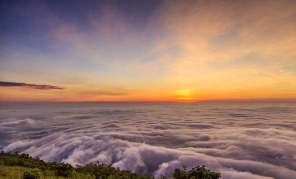 Phiêu bồng trên đại dương mây ở núi Bà Đen - Tây Ninh