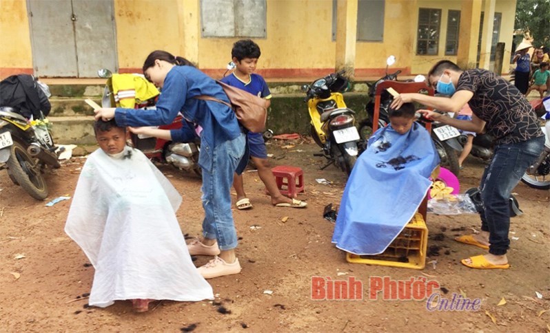 Sôi nổi hoạt động hè ở Phú Riềng