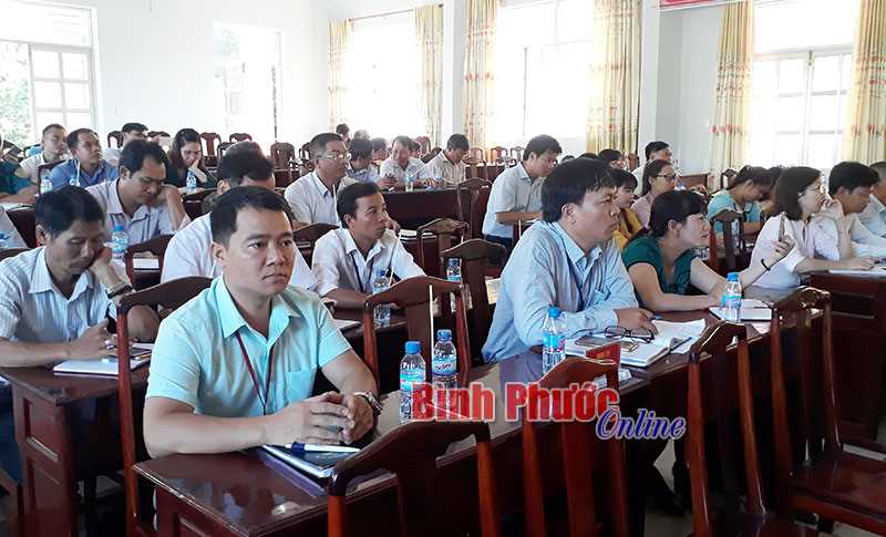 Tập huấn cán bộ khung diễn tập chiến đấu phòng thủ xã, phường