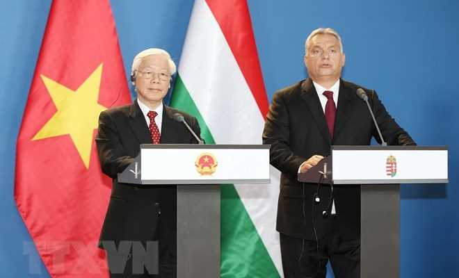 Tuyên bố chung Việt Nam-Hungary về lập quan hệ đối tác toàn diện