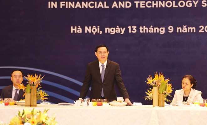 Phó Thủ tướng mong muốn đẩy nhanh phát triển nền kinh tế số ở Việt Nam