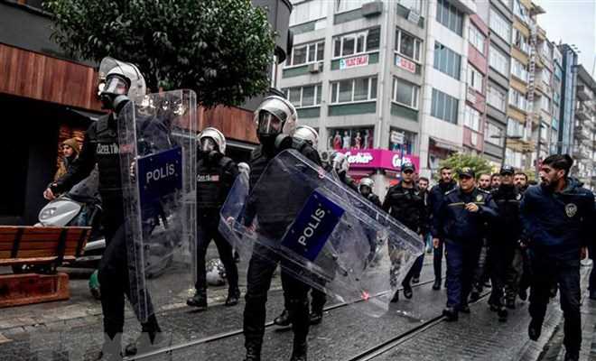 Thổ Nhĩ Kỳ bắt giữ hàng chục binh sỹ liên quan tới giáo sỹ Gulen