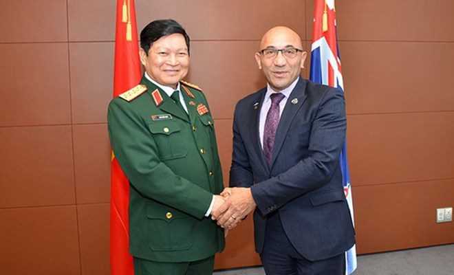 Bước ph&aacute;t triển mới trong quan hệ quốc ph&ograve;ng Việt Nam-New Zealand