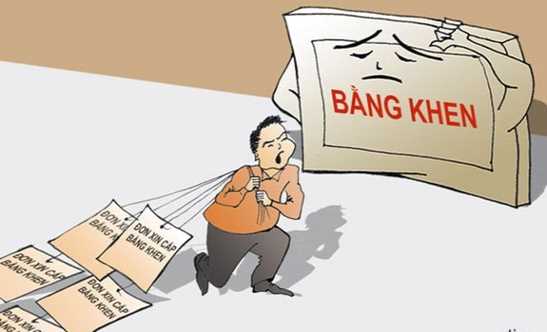 Kh&ocirc;ng l&agrave;m ngơ trước biểu hiện suy tho&aacute;i &ldquo;th&iacute;ch được đề cao, ca ngợi&rdquo;