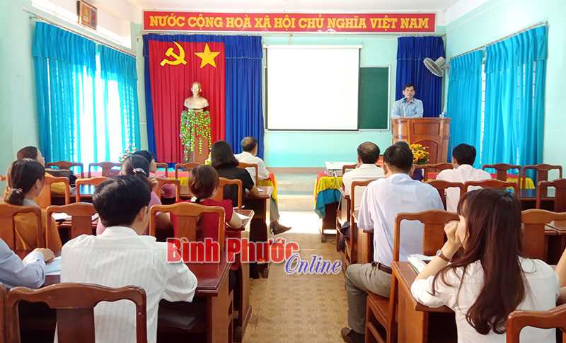 95 học vi&ecirc;n tham gia lớp nhận thức về Đảng