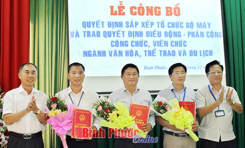 Sở Văn h&oacute;a - Thể thao v&agrave; Du lịch: C&ocirc;ng bố c&aacute;c quyết định sau sắp xếp bộ m&aacute;y