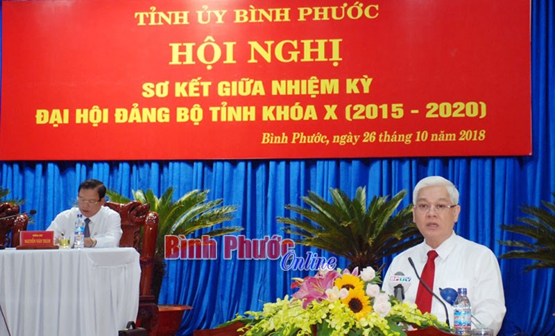 Khắc phục ngay t&igrave;nh trạng thủ tục rườm r&agrave;, g&acirc;y phiền h&agrave; cho người d&acirc;n, doanh nghiệp