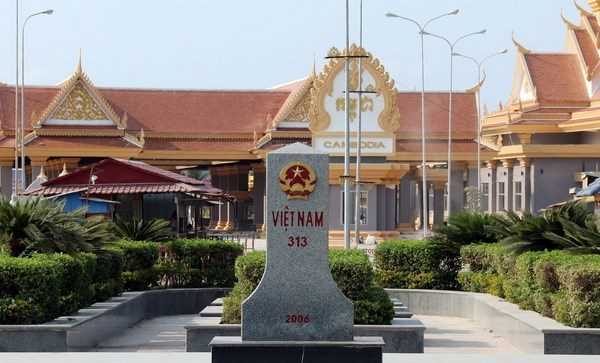 C&aacute;c lực lượng Việt Nam-Campuchia tăng cường hợp t&aacute;c bảo vệ bi&ecirc;n giới