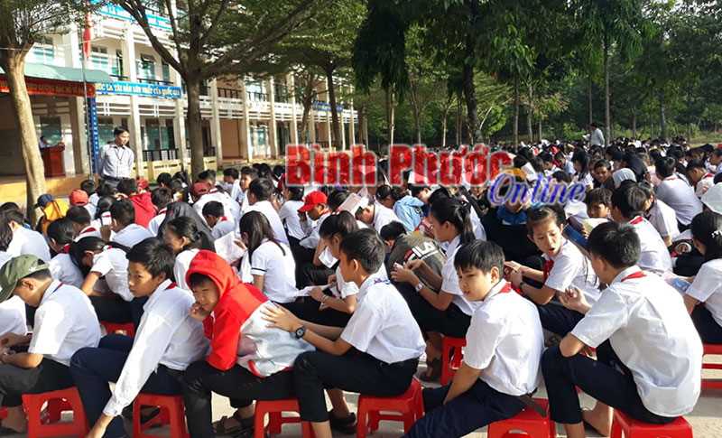Chơn Thành: Tuyên truyền chăm sóc sức khỏe sinh sản vị thành niên