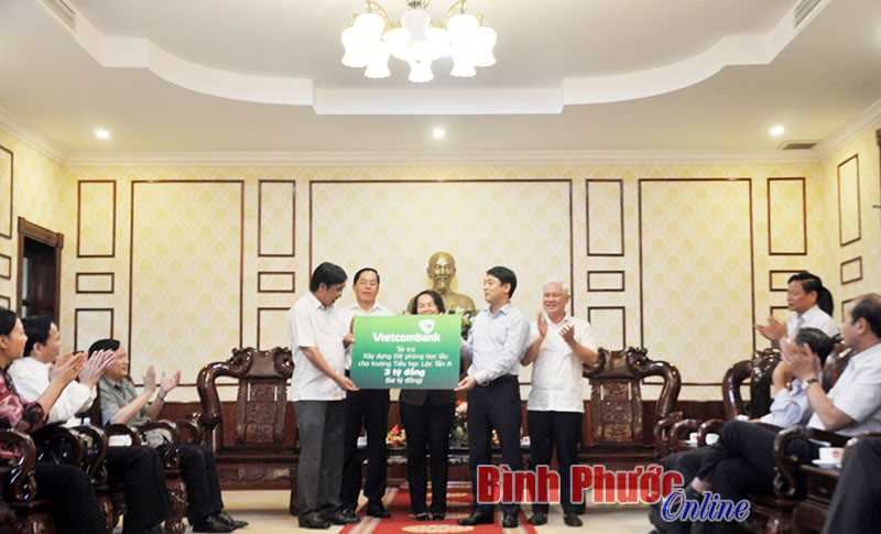 Thường trực Tỉnh ủy l&agrave;m việc với Đảng ủy khối Doanh nghiệp Trung ương