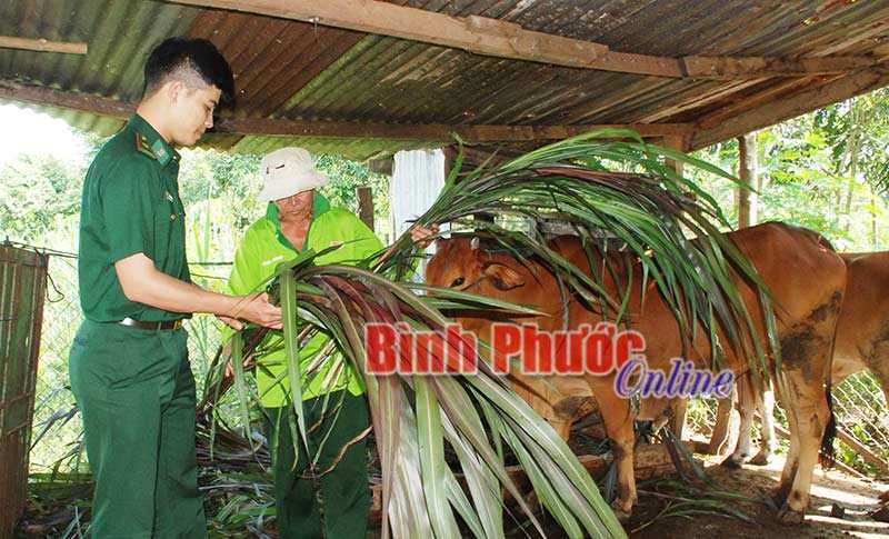 Thắm đượm t&igrave;nh qu&acirc;n d&acirc;n ở Đồn bi&ecirc;n ph&ograve;ng B&ugrave; Đốp