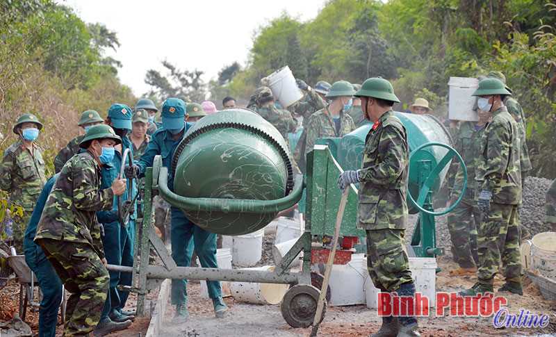 Nhiều chỉ ti&ecirc;u thi đua Cụm 5 huyện bi&ecirc;n giới đạt v&agrave; vượt kế hoạch&nbsp;