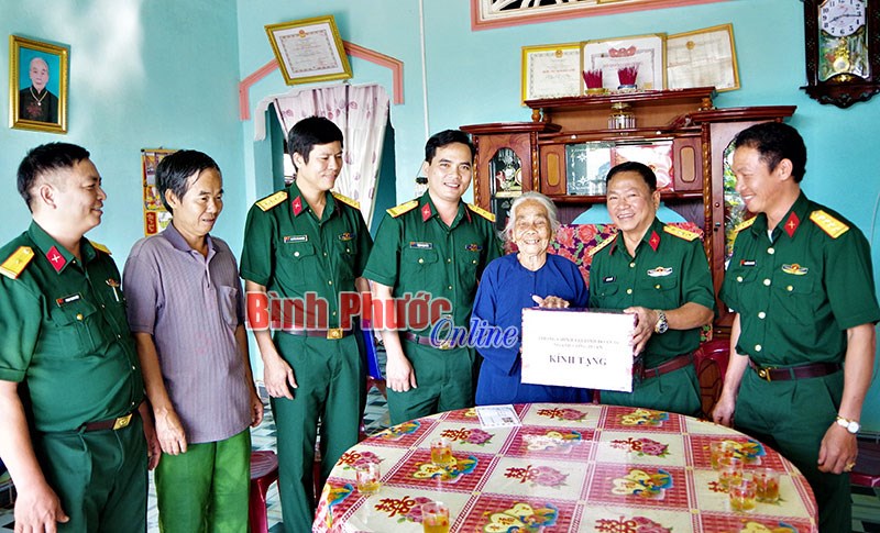 Thi đua ch&agrave;o mừng Ng&agrave;y truyền thống C&ocirc;ng đo&agrave;n quốc ph&ograve;ng