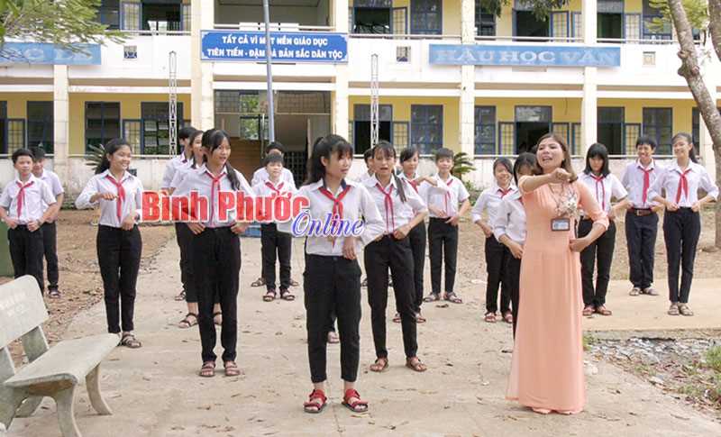 &ldquo;Em rất th&iacute;ch những tiết học của c&ocirc; Giang&rdquo;