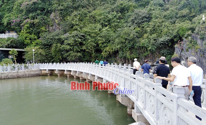 Đảo Đầu Gỗ - Những truyền thuyết và chuyện tình cảm động