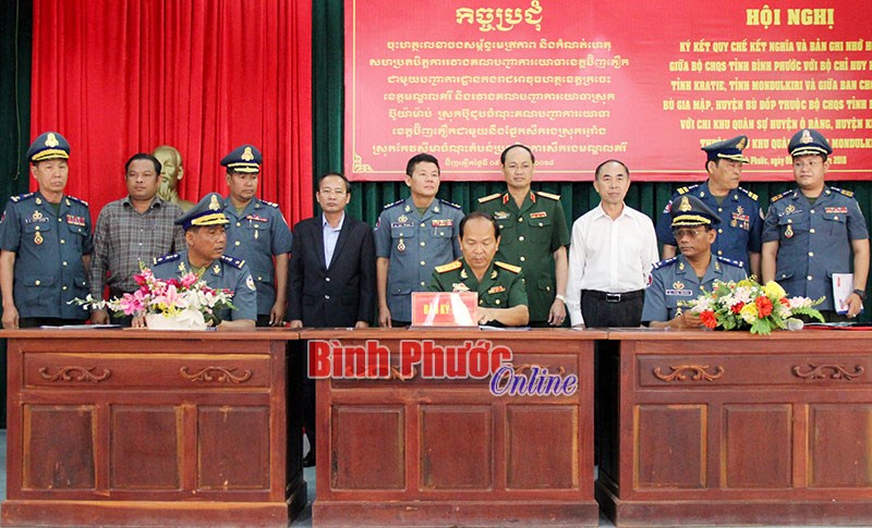 Đối ngoại quốc ph&ograve;ng g&oacute;p phần giữ vững an ninh bi&ecirc;n giới