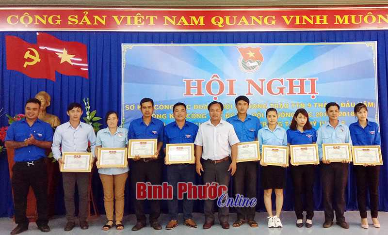 Huyện đoàn Bù Đăng: 73 đoàn viên được kết nạp Đảng