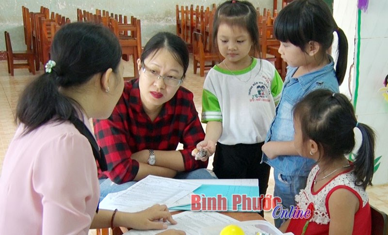 Phát hiện và can thiệp sớm cho trẻ khuyết tật