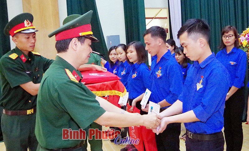 Tăng cường trí thức trẻ tình nguyện tại Binh đoàn 16