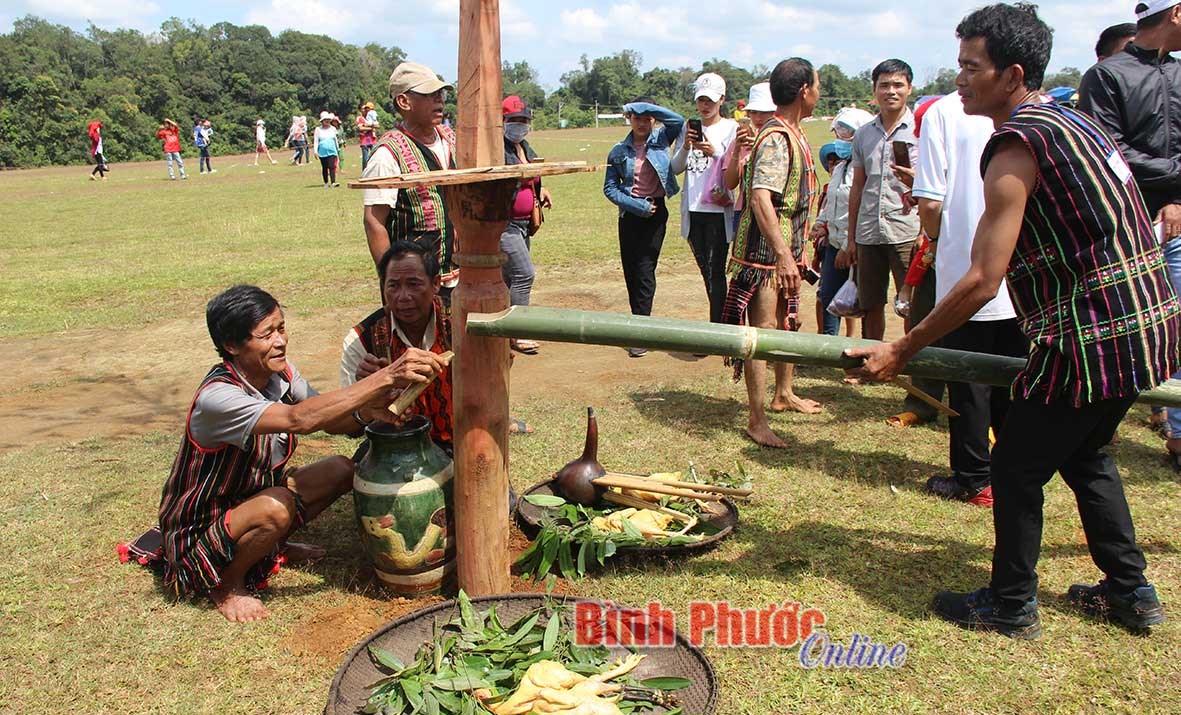 Độc đ&aacute;o lễ hội kết bạn của đồng b&agrave;o Mơn&ocirc;ng&nbsp;