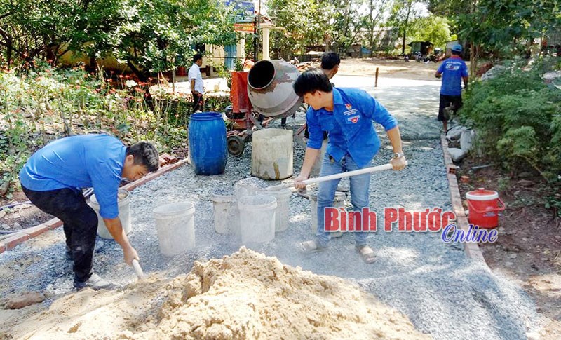 &ldquo;D&acirc;n vận kh&eacute;o&rdquo; ở B&igrave;nh Long