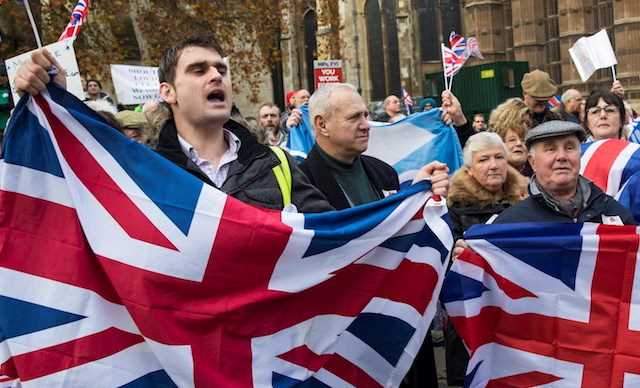 Anh: 54% số người được hỏi ủng hộ ở lại Liên minh châu Âu