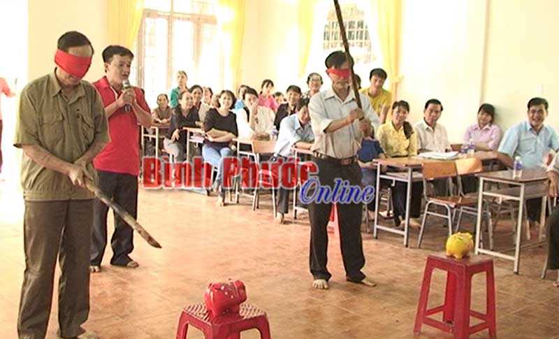 Góp sức xây dựng nông thôn mới, đô thị văn minh