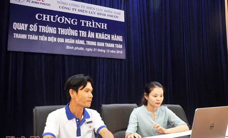 Công ty Điện lực Bình Phước quay số trúng thưởng tri ân khách hàng