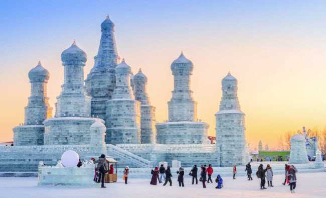 Trải nghiệm mùa đông đích thực tại 20 thành phố lạnh nhất thế giới