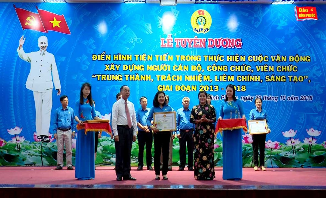 [Video] Tuyên dương công chức, viên chức “Trung thành, trách nhiệm, liêm chính, sáng tạo”