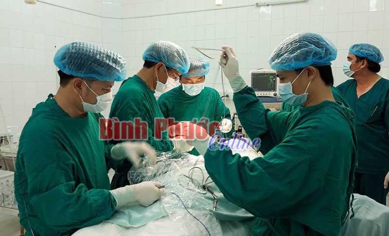 Cứu sống bệnh nhân đứt động mạch cảnh chung