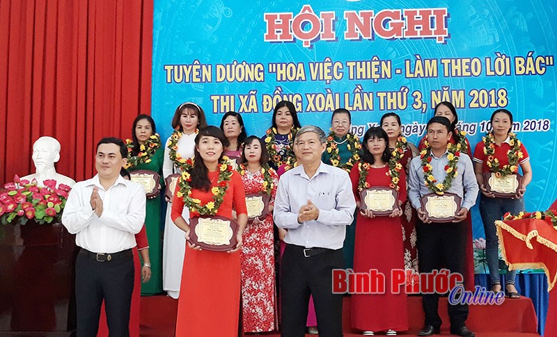 54 c&aacute; nh&acirc;n &ldquo;Hoa việc thiện - l&agrave;m theo B&aacute;c&rdquo;