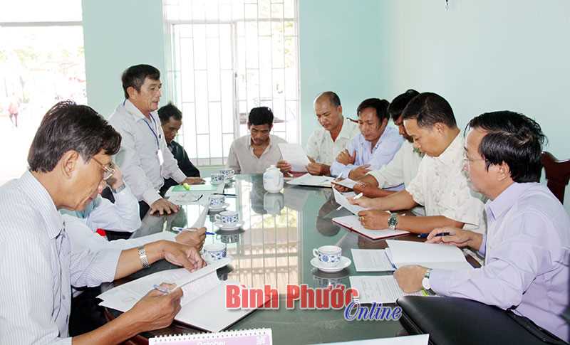 UBMTTQVN tỉnh tuy&ecirc;n truyền, vận động c&aacute;c hộ d&acirc;n kh&ocirc;ng khiếu kiện k&eacute;o d&agrave;i