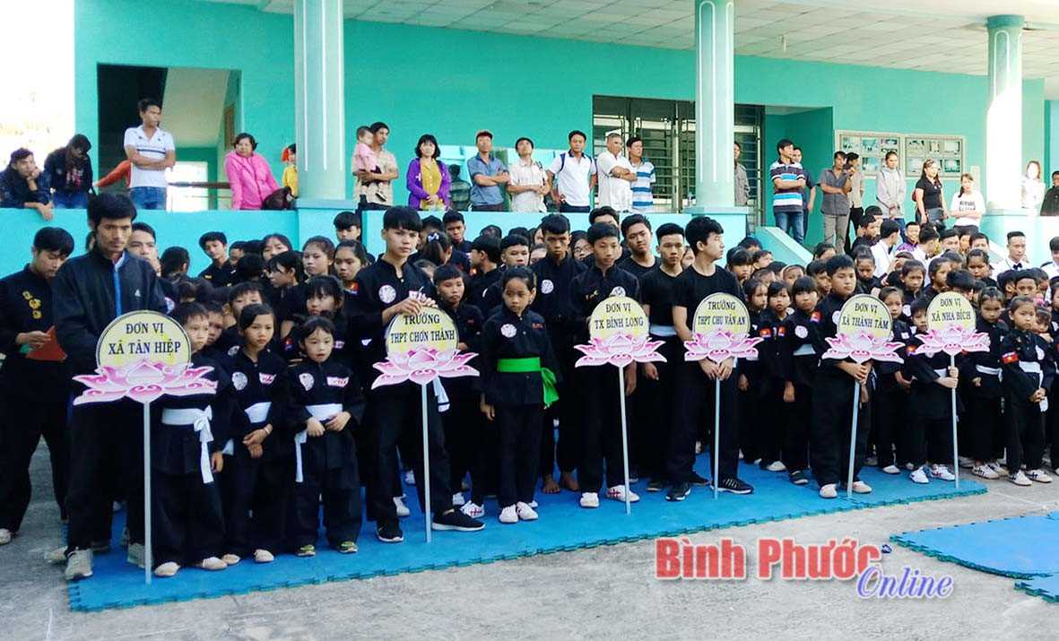 300 VĐV tham gia giải trẻ và thiếu niên các CLB võ cổ truyền